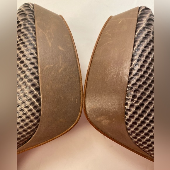 BCBGmaxazria snake embossed pumps heels grey orange 10 - Picture 10 of 12